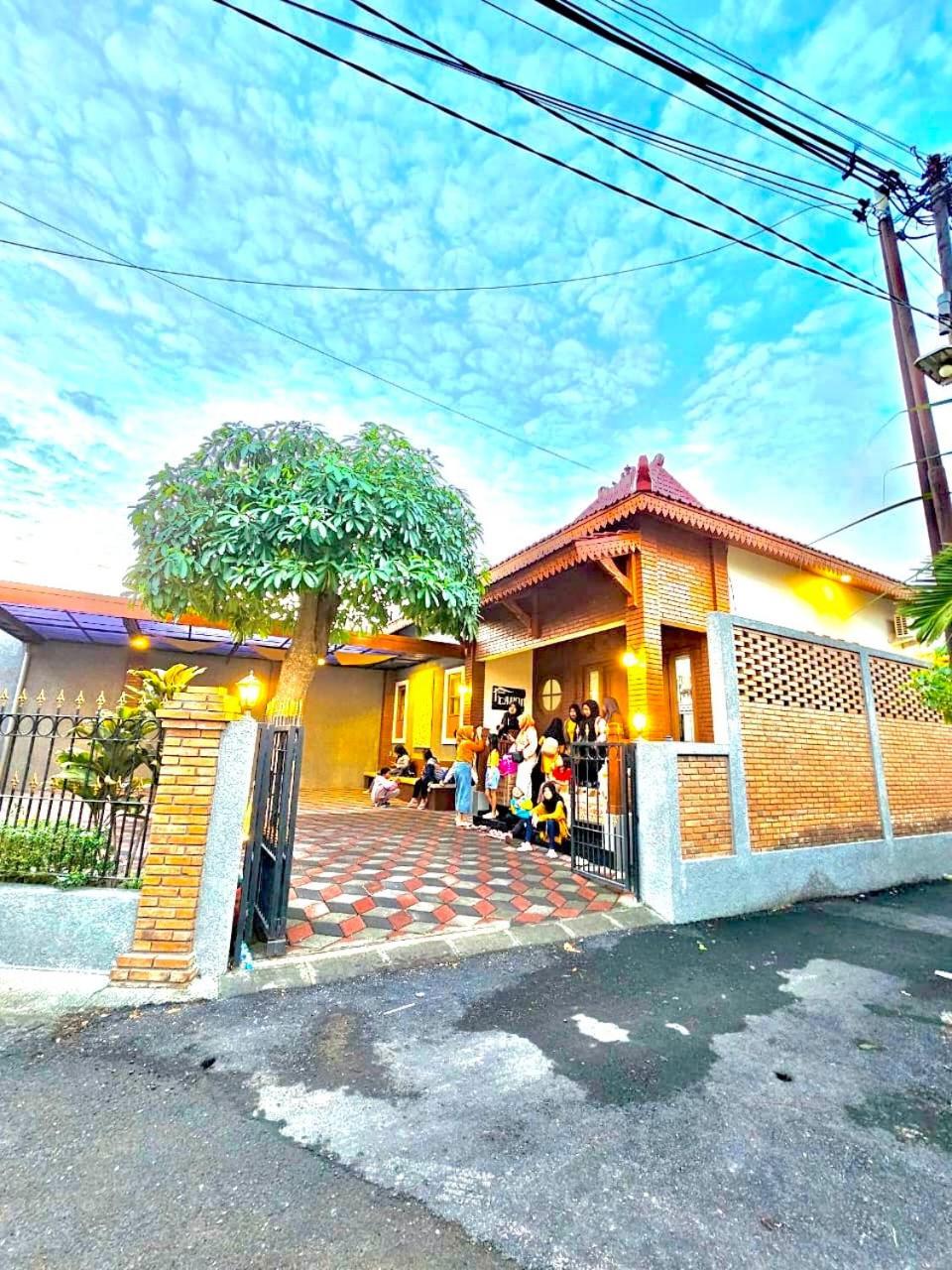 Omah Tabon Jogja - Close To Malioboro Jogjakarta Buitenkant foto