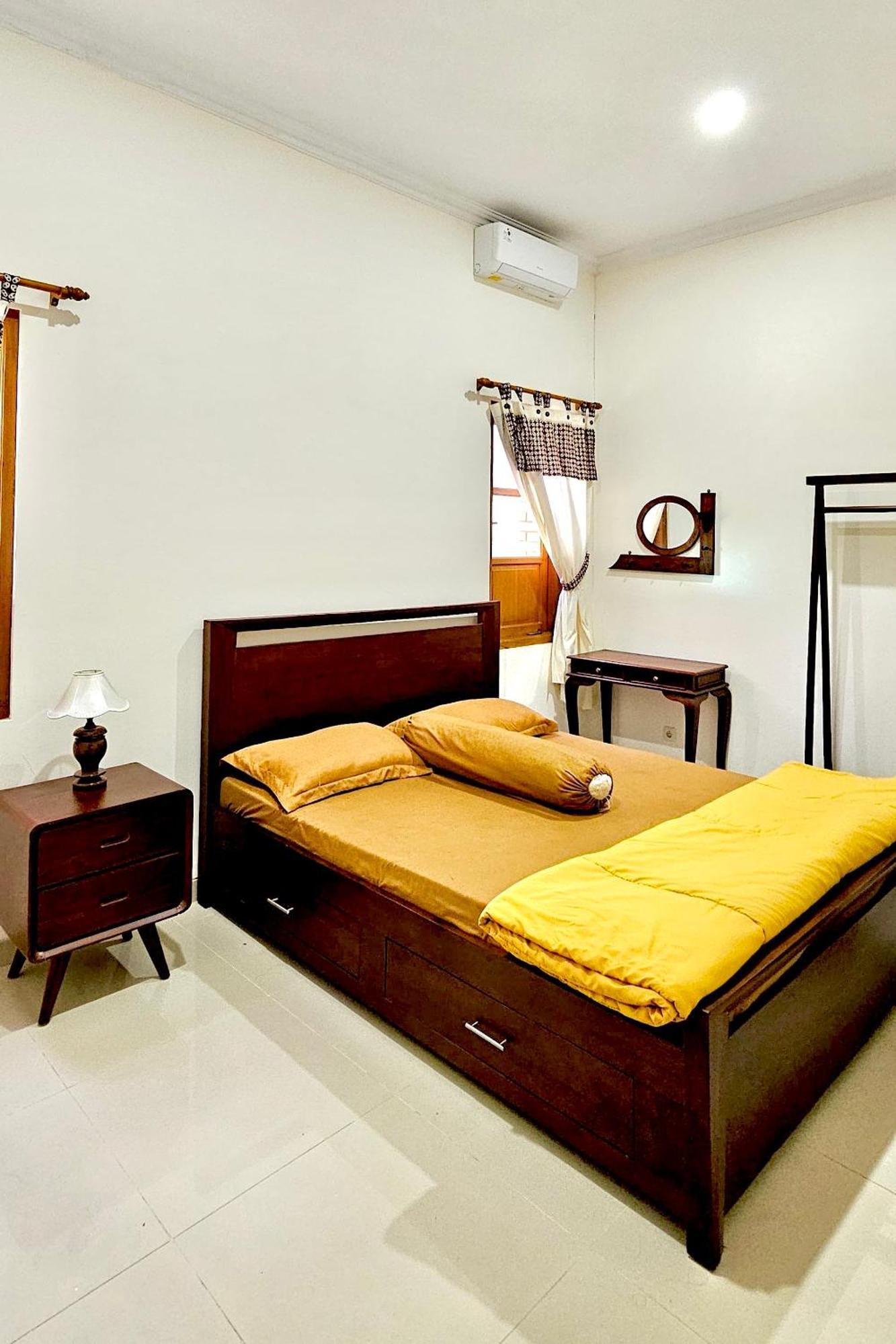 Omah Tabon Jogja - Close To Malioboro Jogjakarta Buitenkant foto